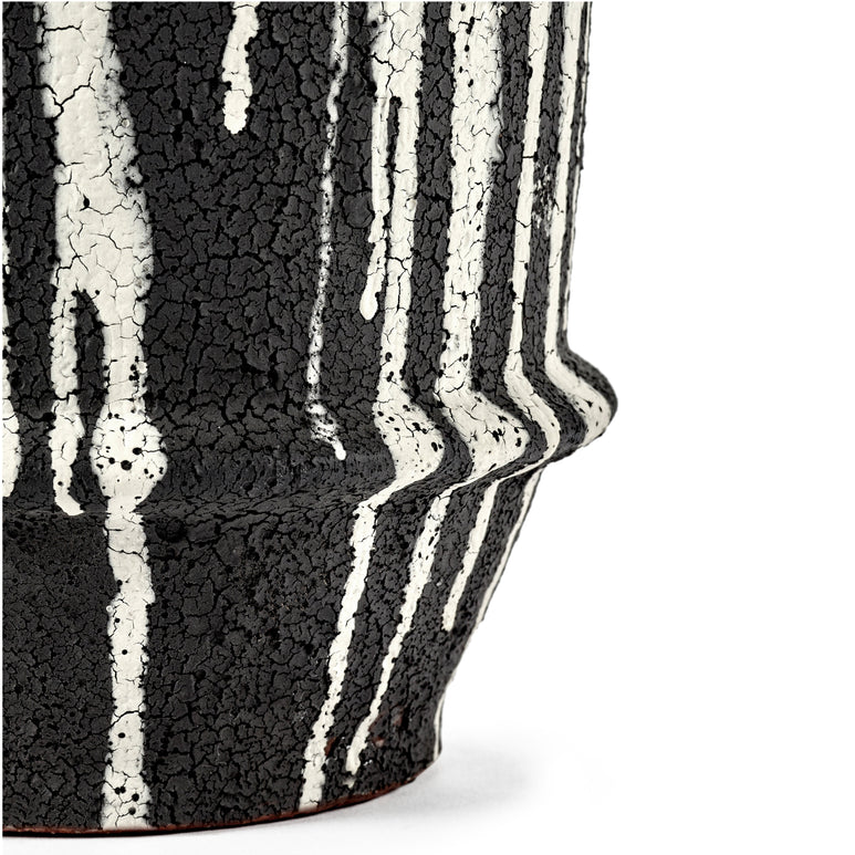 Kelly Wearstler Planter 02 - S — view 8