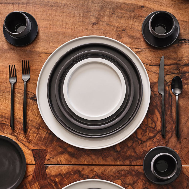 Kelly Wearstler Dune Flatware, 24 Pc Set — view 3