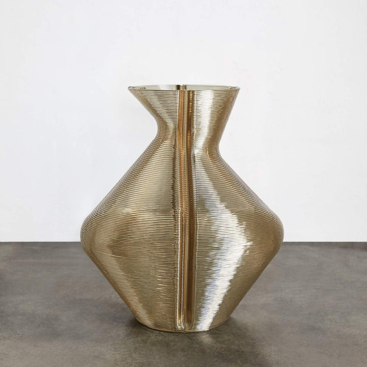Kelly Wearstler Changing Vase — view 5