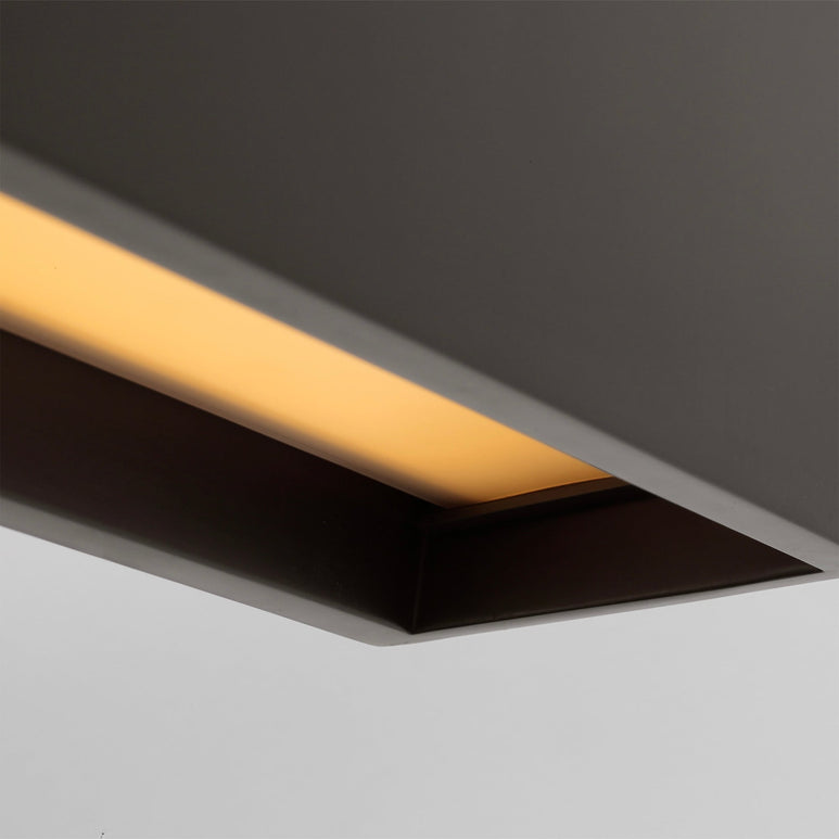 Kelly Wearstler Pench Large Tapered Linear Chandelier — view 2