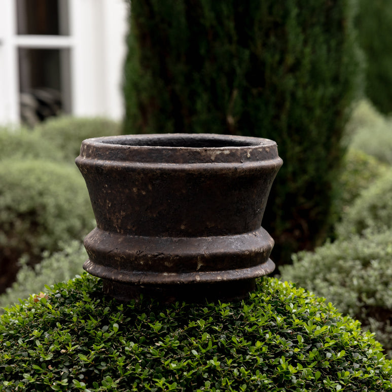 Kelly Wearstler Planter 01 - S — view 2