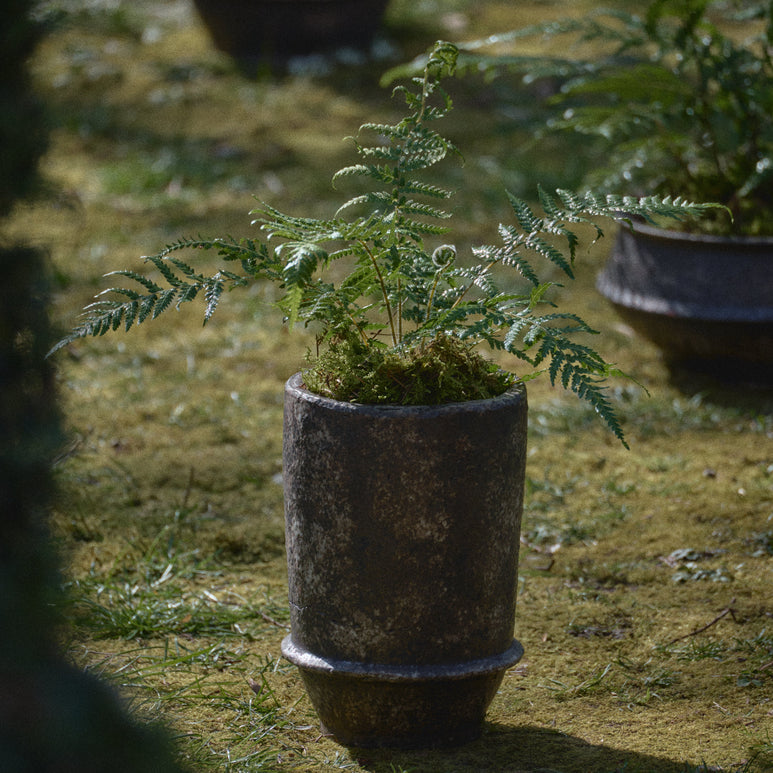 Kelly Wearstler Planter 02 - M — view 2