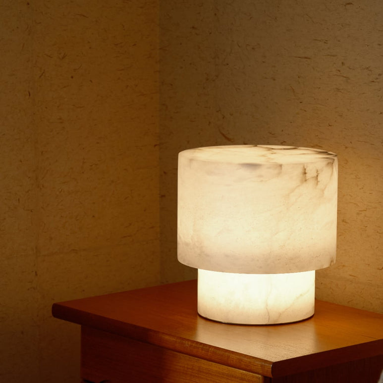 Kelly Wearstler Una Small Table Lamp — view 2