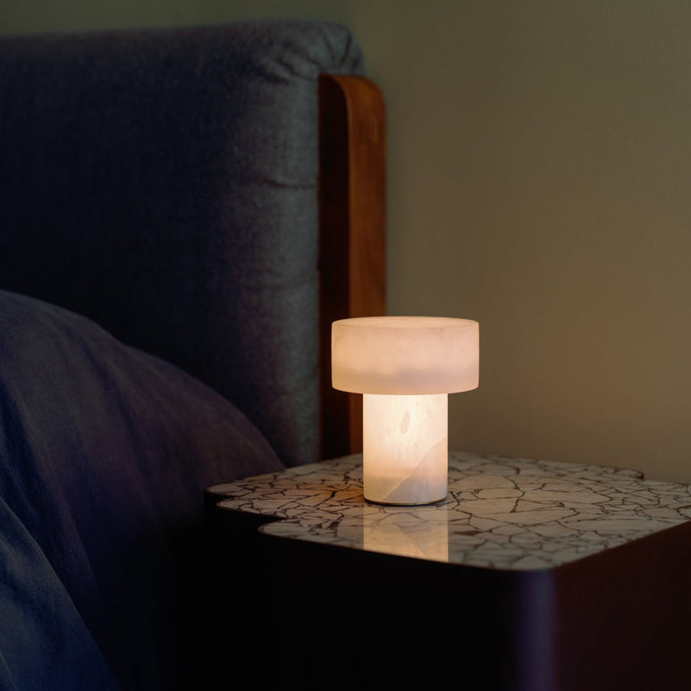 Kelly Wearstler Una Rechargeable Accent Lamp — view 2